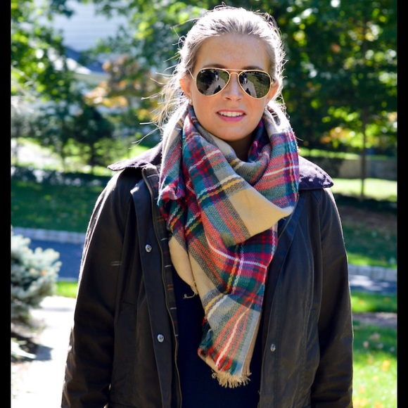 Vici Ava Plaid blanket scarf oversized - Picture 3 of 3